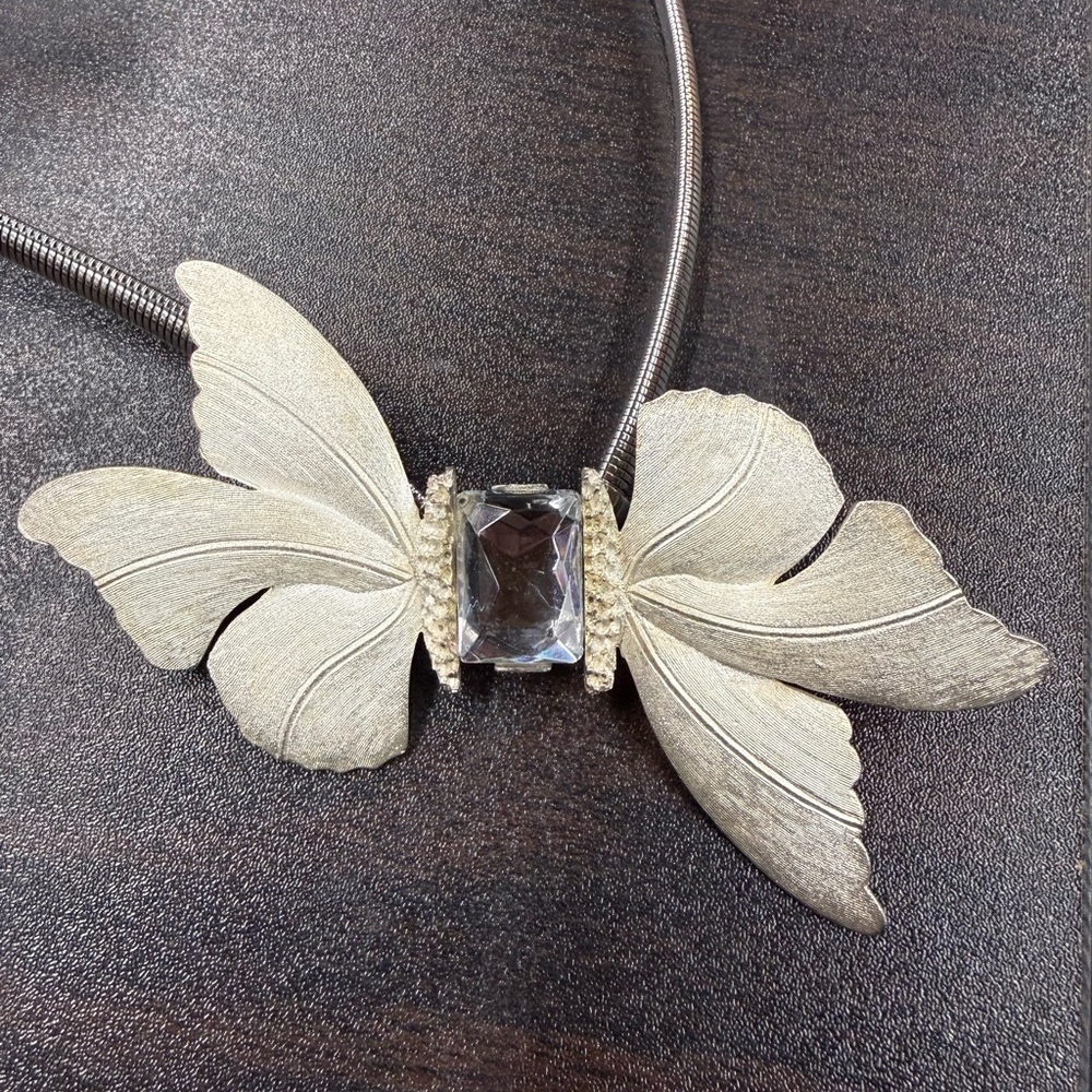 Silver Tone Butterfly Stretch Belt w Crystal Center | 27”